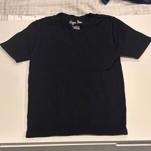 Black ribbed tee shirt